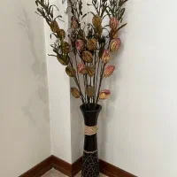 گل مصنوعی با گلدان