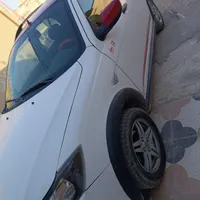 کوییک r سفید قرمز