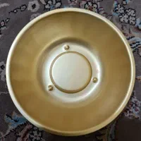 جا سیگاری قدیمی و چراغ قوه قدیمی