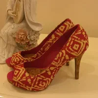 کفش پاشنه چوبی
