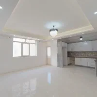 ۸۱متری دوخواب/فول امکانات/سازنده معتبر در کهریزک