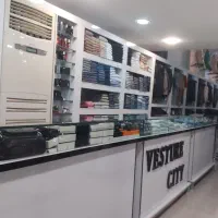 فروشنده پوشاک