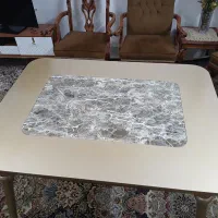 میز ناهارخوری