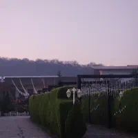 شرایط ویژه  تالار زمرد