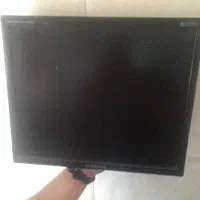 مانیور سامسونگ ۱۷اینچ