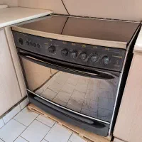 اجاق گاز فر دار ۵ شعله تکنو گاز ایتالیایی تمیز