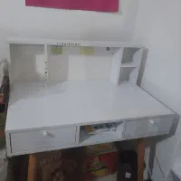 میز تحریر سفید