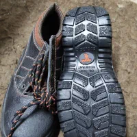 دست کش و کفش ایمنی|لباس|ساوه, |دیوار