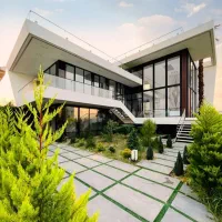 عمارت-شیشه-ای-فول-هوشمندچمستان-توشهرک-بی-نظیر