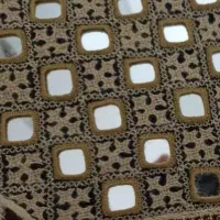 ایینه میدوزم