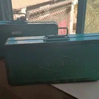 جعبه ابزار فلزی قدیمی آنتیک عتیقه|کلکسیون اشیاء عتیقه|چهاردانگه (تهران), |دیوار