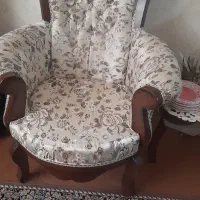 یک دست مبل راحتی ۷ نفره با دو عدد میز جلویی