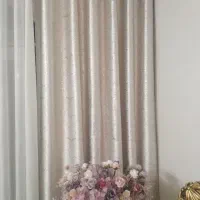 پرده حریر شاین دار به همراه دو عدد دکور|پرده، رانر، رومیزی|تهران, آهنگران (سراسیاب دولاب)|دیوار