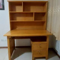 میز تحریر و کتابخانه چوبی
