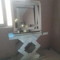 آینیه وکنسول