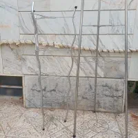 دو عدد استند قبلمه موجود است