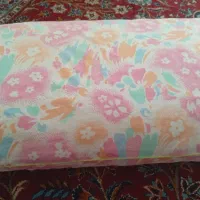 بالش پر|رختخواب، بالش، پتو|باغستان, |دیوار