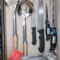 تعدادی وسیله آشپزخانه