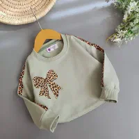 تعدادی لباس بچگانه|کفش و لباس بچه|لاهیجان, بوجایه|دیوار