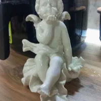 فیگور پر جزئیات و پر حجم فرشته