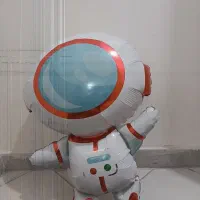 بادکنک فضا نورد وسفینه