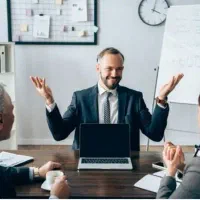 مصاحبه کننده خانم