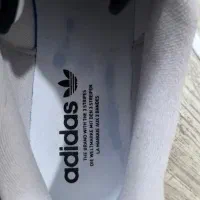 کفش آدیداس اصل|کیف، کفش، کمربند|شیراز, مهدیآباد|دیوار