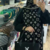 شال وکیف شروع از ۱۵۹