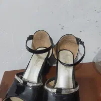 کفش دخترانه بفروش می رسد