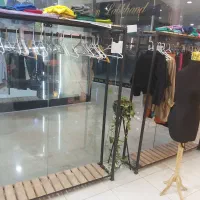 فروش فوری وسایل مغازه لباس فروشی|فروشگاه و مغازه|بندر ماهشهر, |دیوار