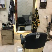 صندلی و آینه