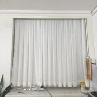 پرده و  عروسک