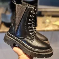 فروش عمده ( یکجای) ارزان 150 جفت نیم بوت زنانه