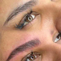 میکروبلدینگ ابرو و اکستنشن مژه با قیمت استثنایی