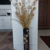 گل و گلدان