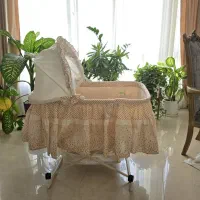 تخت نوزاد