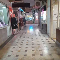 فروشی مغازه با سر قفلی