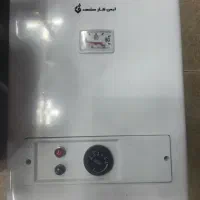 آبگرمکن در حد نو برای مغازه برقی هست