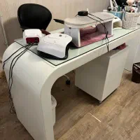 ۳ عدد میز ناخن + ۶ صندلی جک‌دار + استند لاک|آرایشگاه و سالن‌های زیبایی|پرند, فاز ۶|دیوار