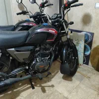 موتورسیکلت کی وای ۱۵۰ خشک