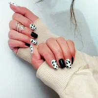 مدل برای‌ کلیه خدمات ناخن