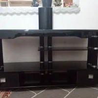 میز ال سی دی در حد نو مارک خوب