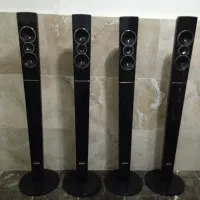 چهار اسپیکر کنار تلویزیون