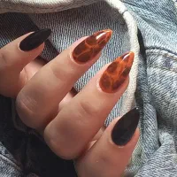 تخفیف ویژه کاشت وترمیم تخصصی ناخن با متریال روسی|خدمات آرایشگری و زیبایی|نجفآباد, یزدانشهر|دیوار