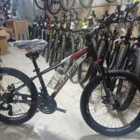 فروشنده خانم ...