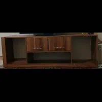میز تلویزیون درحد نو سالم بدون خش دارای کشو