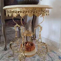 اصل برنز میز