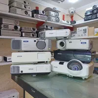 ویدیو پروژکتور برند اپسون باکیفیت|تلویزیون و پروژکتور|یزد, |دیوار
