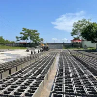 استاد کار بلوک زن