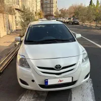 یاریس ۲۰۰۸ صندق دار